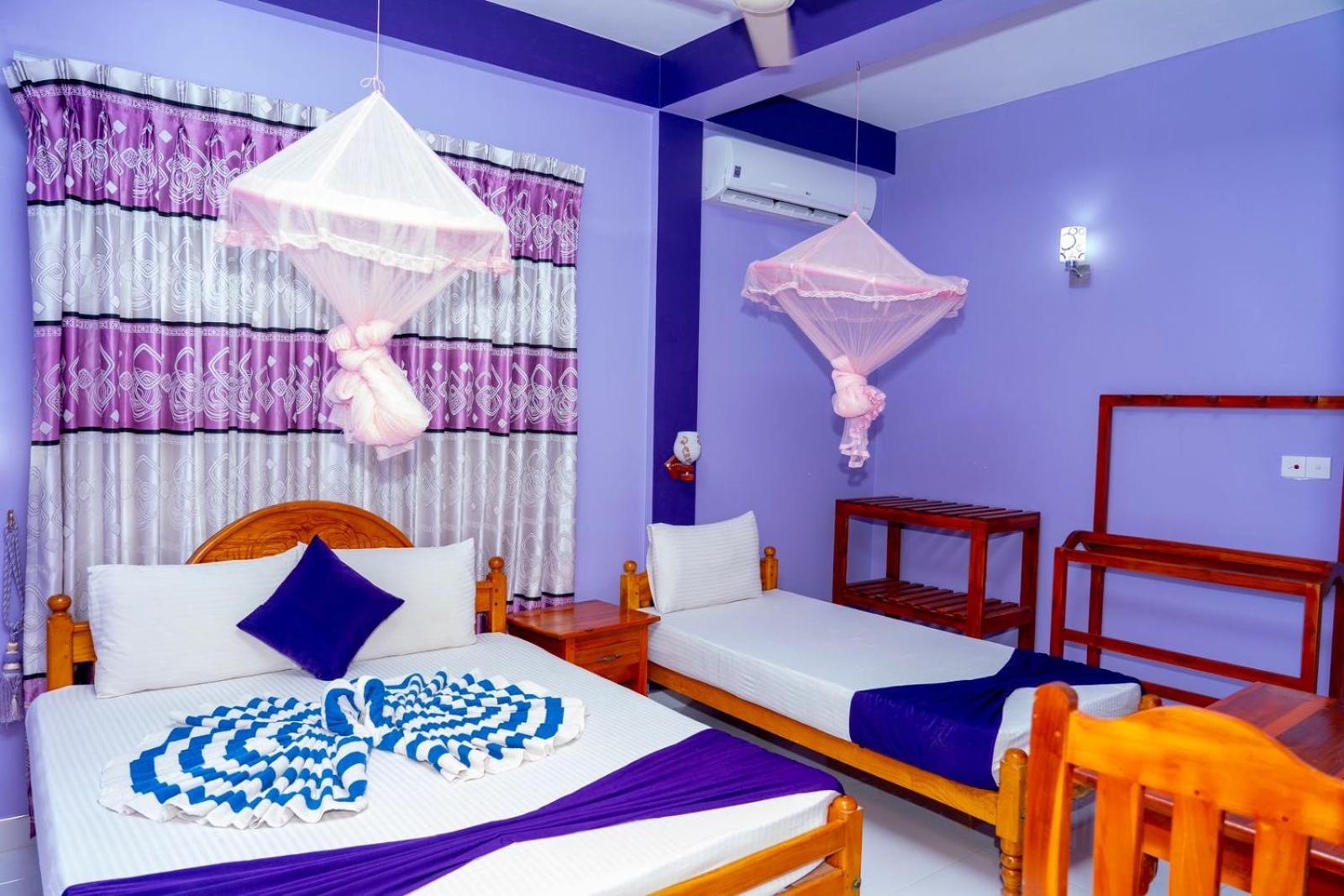 Snp Star Guest House Trincomalee Bagian luar foto