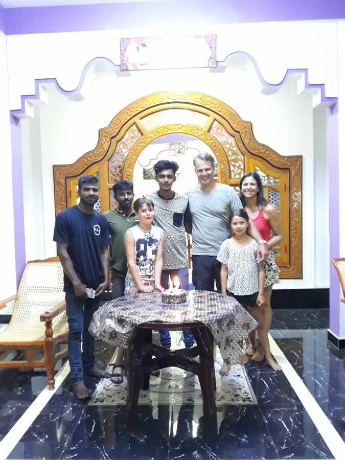 Snp Star Guest House Trincomalee Bagian luar foto